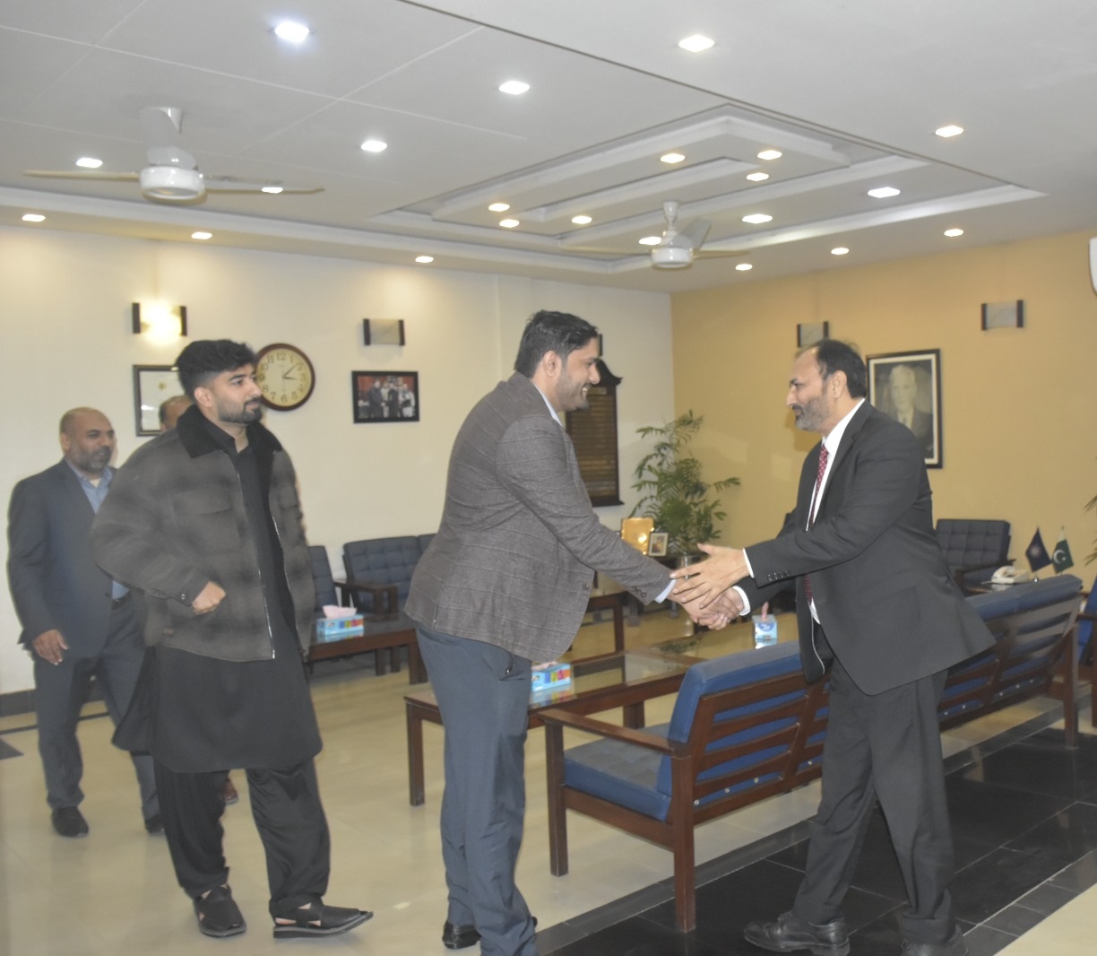 News Updates 36 Syed Aun Muhammad Hussain Shah Visits UET