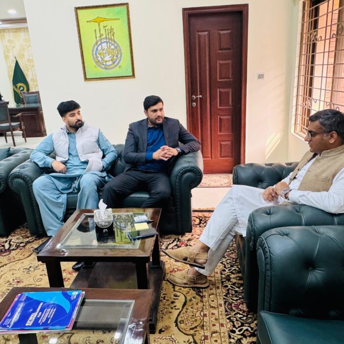 Syed Aun Muhammad Hussain Shah, University of Education, Prof Dr Aqif Anwar Chaudhry, University Incubation Center, ORIC, Student Overseas Placement, Free Overseas Education Pakistan, University Research and Innovation, Student Mentorship Pakistan