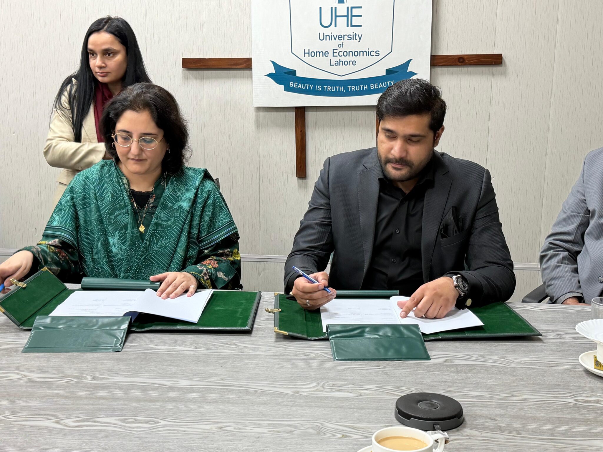 News Updates 30 Syed Aun Shah Signs Agenda with VC of UHE