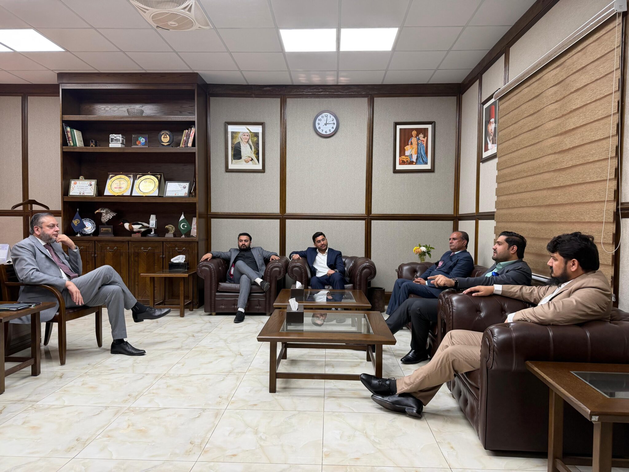 News Updates 31 Syed Aun Shah welcomed by VC of IUB